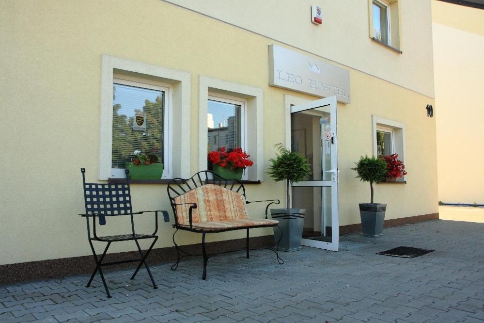 Leo Hostel Poznan Exterior foto